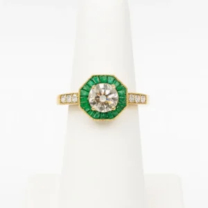 Art-Deco Diamond and Emerald Ring